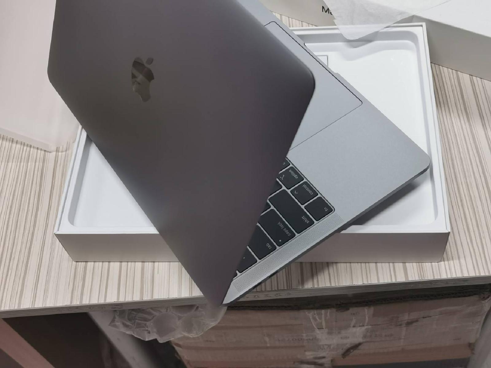 苹果2019款macbookpro13寸